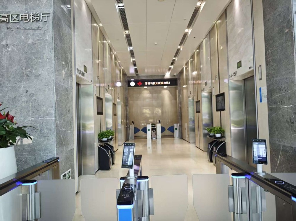 电梯厅1